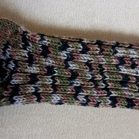 Panda Silk Yarn - Picture 2 of 2